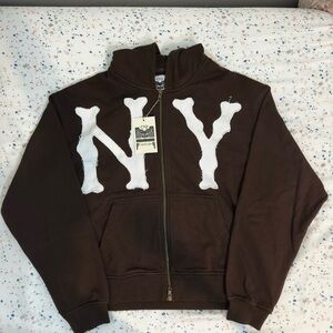 NY Original Zip-Up Hoodie | Casa de Lipa